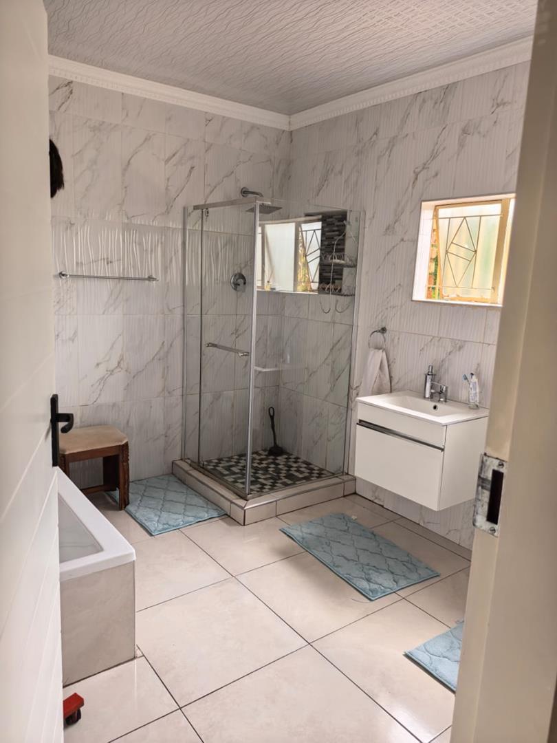 To Let 5 Bedroom Property for Rent in Elandsrand North West